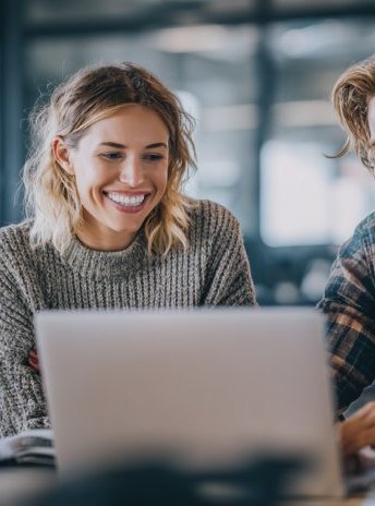 Grado en Administración y Dirección de Empresas (ADE) - Online Canarias