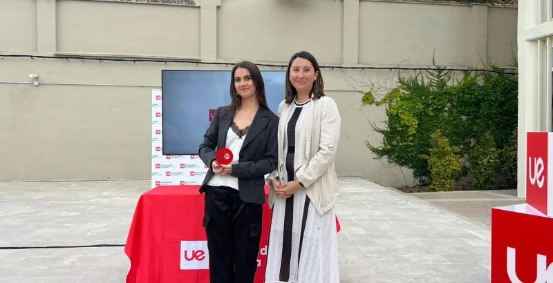 ALUMNA SOLIDARIA