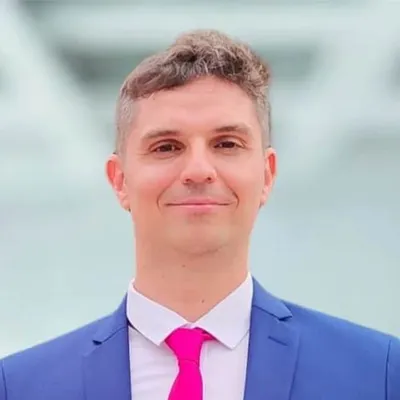 Alvaro Bustamante Sanchez - Profesor