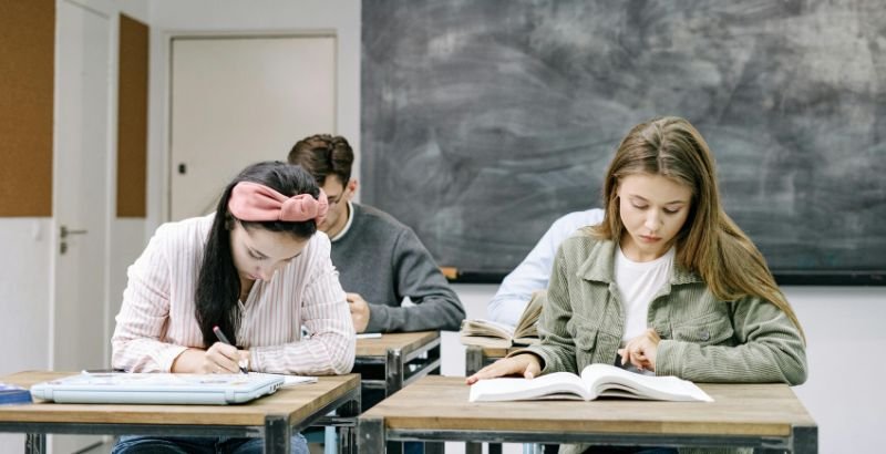 BACHILLERATO INTERNACIONAL_ CABECERA GENERAL