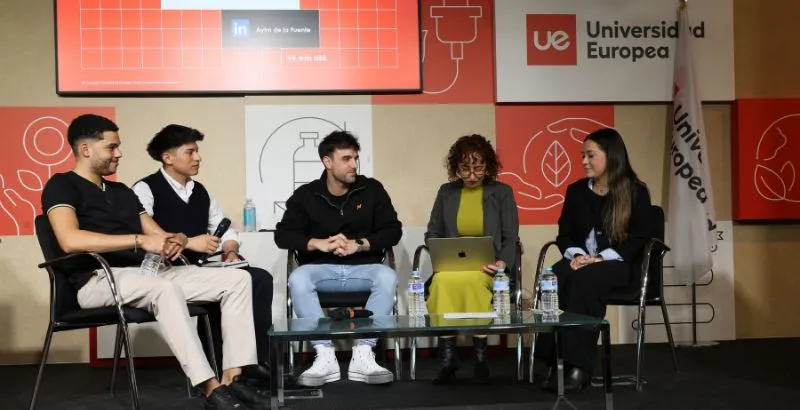 CERTAMEN EMPRENDER EN POSITIVO MESA REDONDA CABECERA_ GENERAL 4.jpg