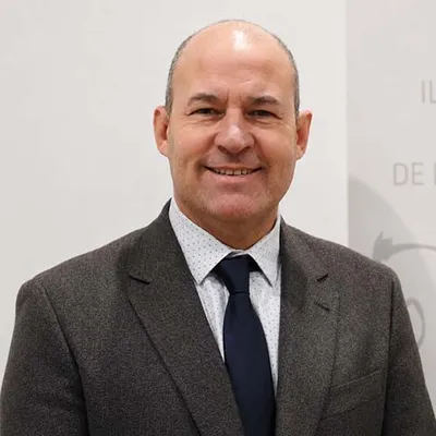 Carlos Alberto Villarón Casales - Profesor