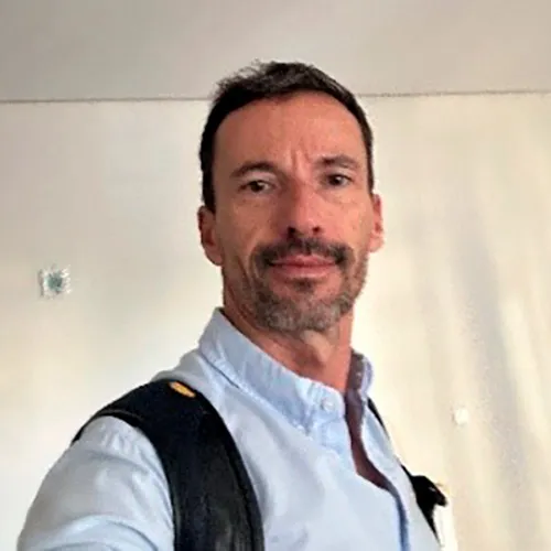 Cesar-Cardenete-Reyes-profesor.jpg