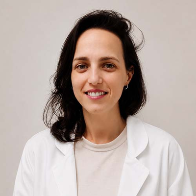 Clara Pujo - Profesora
