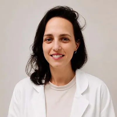 Clara Pujo - Profesora