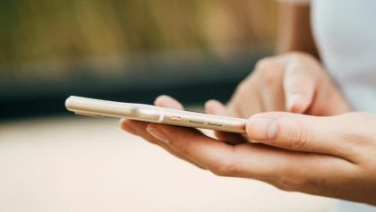 La 'Generación Z' no compra sin antes scrollear