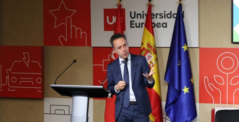 DIGITAL BUSINESS WEEK CABACERA_ GENERAL 5