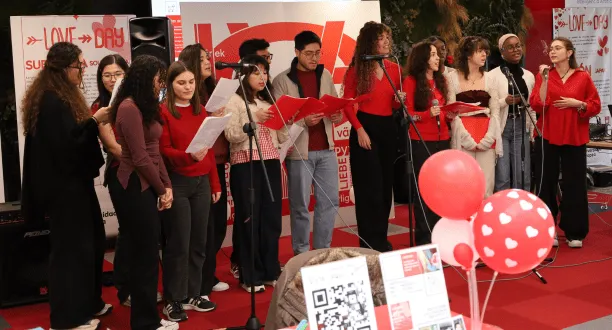 Erasmus rrss (2)