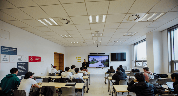 Estudiantes - 2025-05-12T152741.198.png