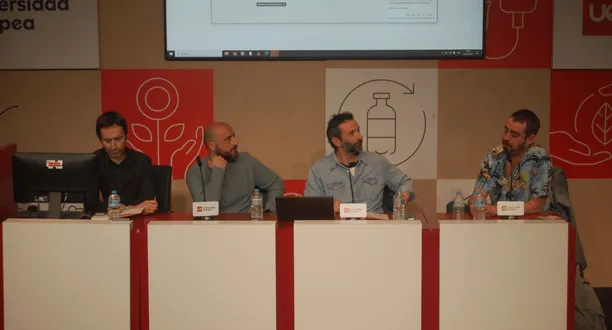 Estudiantes (59).png