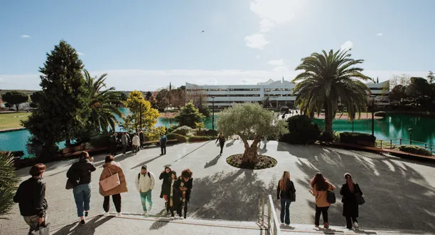 Estudiantes (78).png