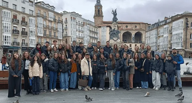 Estudiantes (81).png