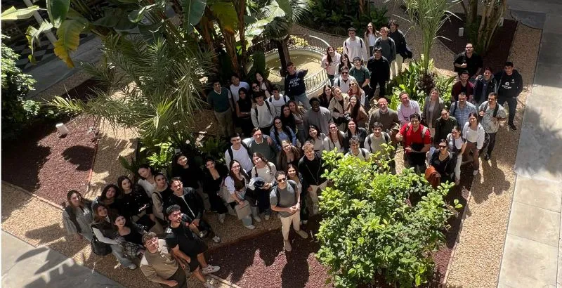 FOTO ADICIONAL BUSINESS-LEGAL 2.jpg