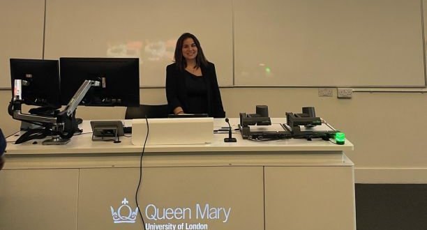 FOTO ANABEL LONDRES MINI.jpg