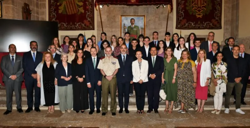 FOTO FAMILIA VALENCIA_GENERAL.jpg