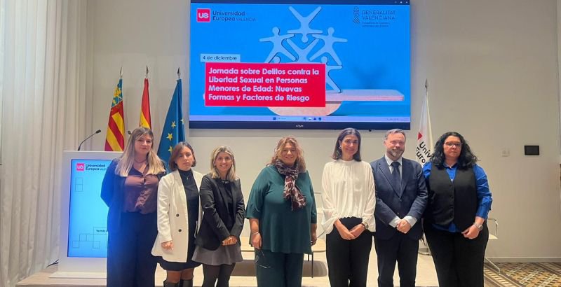 FOTO JORNADA DELITOS CON RECTORA.jpg