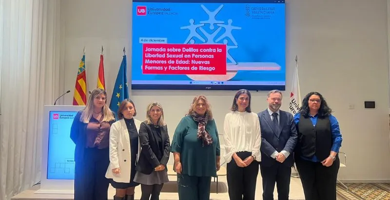 FOTO JORNADA DELITOS CON RECTORA.jpg
