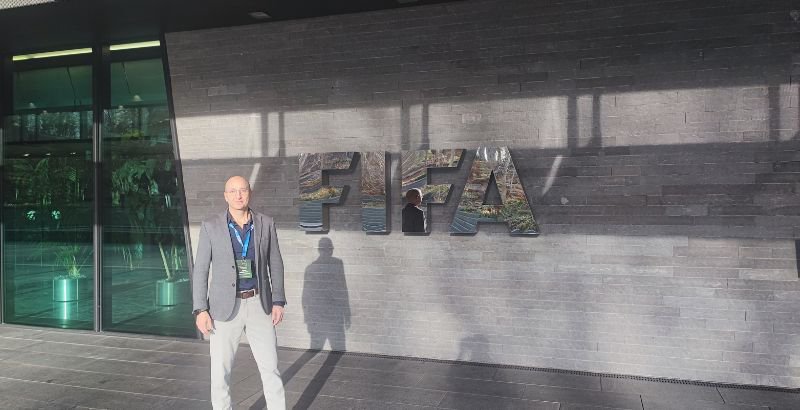 GÁMEZ FIFA SUBIR.jpg