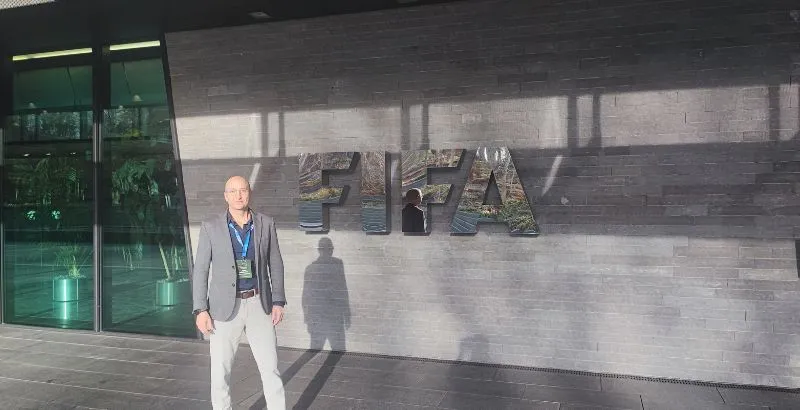 GÁMEZ FIFA SUBIR.jpg