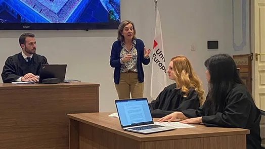 Grado en derecho - Clinica Juridica