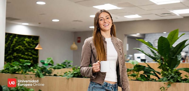 How to study for an online degree at Universidad Europea - preview.