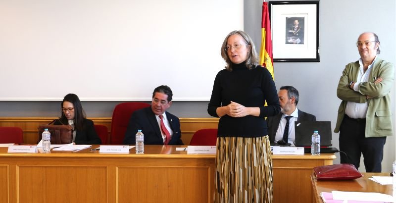 INTERVENCIÓN PALOMA VELASCO MOOT COURT CABECERA_ GENERAL.jpg