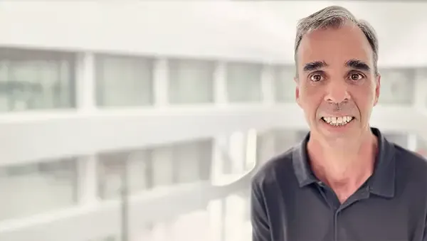Karl-Heinz Arvind Ermisch - Profesor director