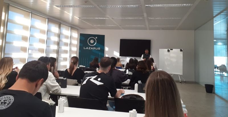 LAZARUS_ CABACERA GENERAL