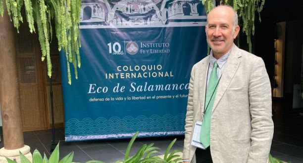 LEÓN CABECERA_MINI.jpg