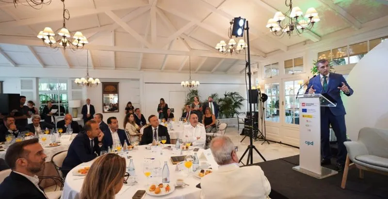 MANUEL DOMÍNGUEZ_GENERAL.jpg