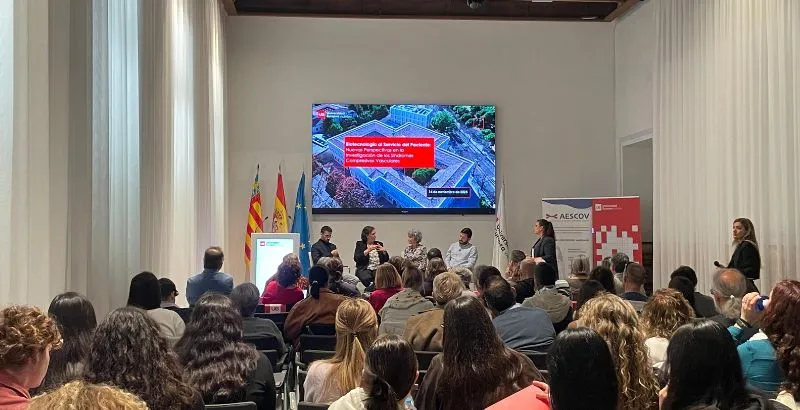 MESA REDONDA.jpg
