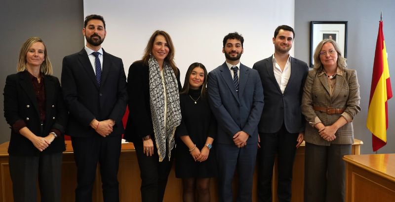 MOOT COURT CABACERA_ GENERAL.jpg