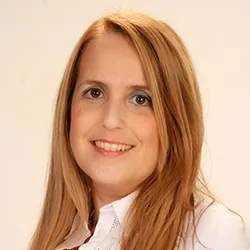 Marina Salas - 250x250.jpg