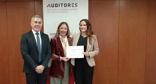 PREMIOS CABACERA_MINI.jpg