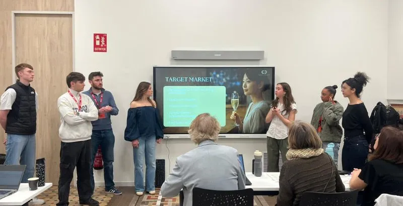 PRESENTACIÓN