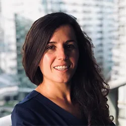 Raquel Aparicio Ugarriza_Doctora .png