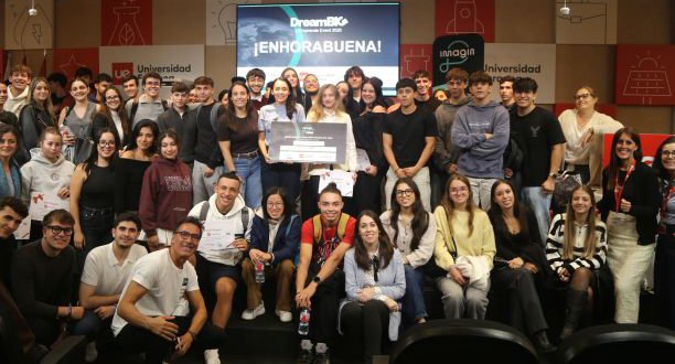 UEMPRENDE CABACERA_MINI.jpg