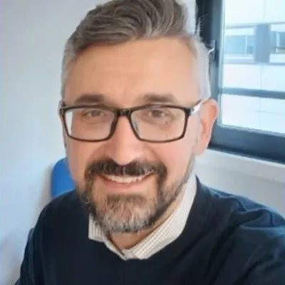 alberto-bellido-profesor.width-500x500.format-jpg.jpg