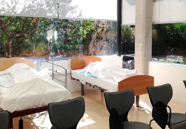 Aula de cuidados de enfermería Universidad Europea de Valencia - Sala de hospitalización