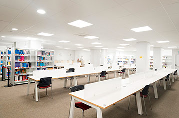 BIblioteca Jos&eacute; Planas - Universidad Europea de Valencia