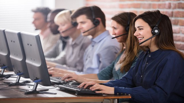 ¿Cómo se organiza un call center?