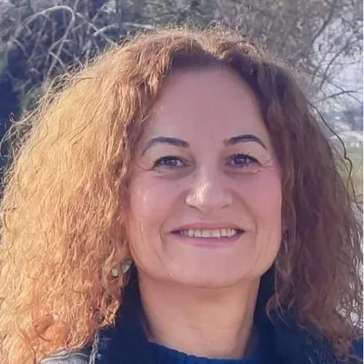 canan-ceylan-davies-profesor
