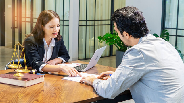 &iquest;C&oacute;mo se organiza un despacho de abogados?