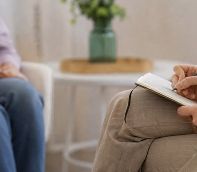 Del grado a la consulta: Vive una sesión de terapia simulada online