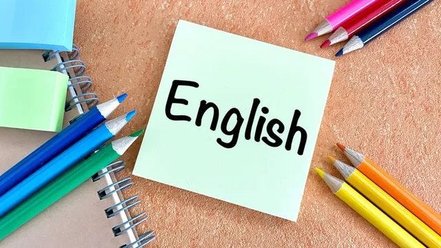 post-it con la palabra “English” escrita con rotulador negro