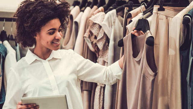fashion buyer trabajando