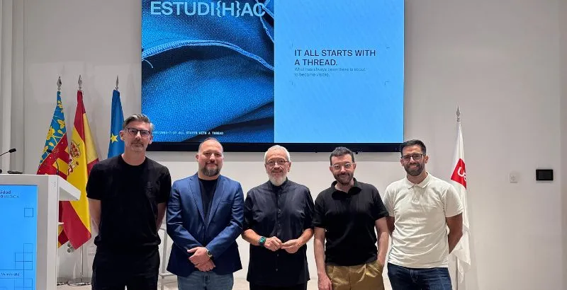 foto familia ponencia estudio