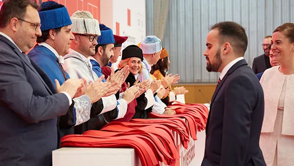 graduaciones-ue-online-6.jpg