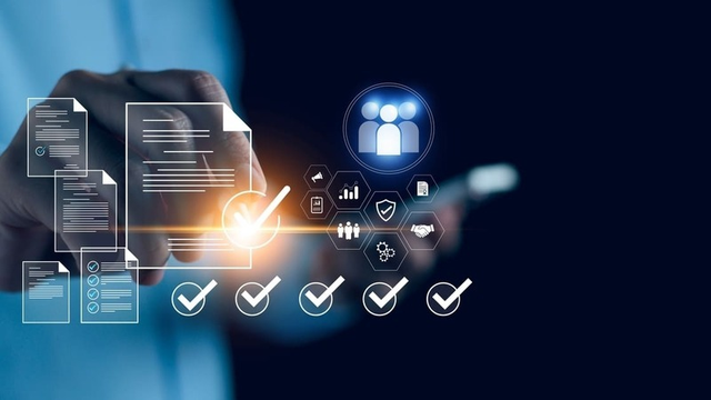 pantalla repleta de iconos de documentos, vistos buenos y áreas de I+D