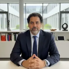 Israel González Ramírez - Profesor